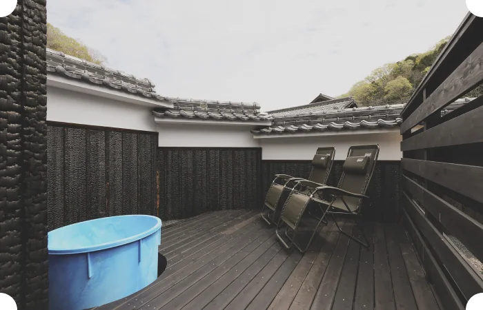 チェアと水風呂